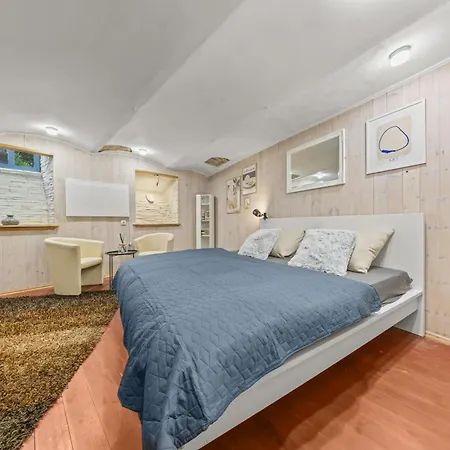 Underground In The Heart Of The *