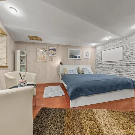 Underground In The Heart Of The Pressburg